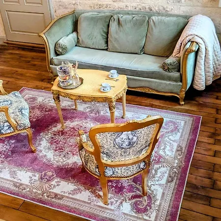 Boudoir De La Sagesse